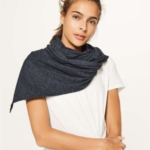 NWT LuLuLemon Heathered Blue Vinyasa Scarf- OS